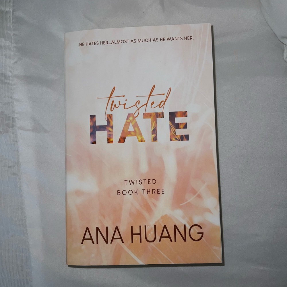 Book: Twisted Hate by Ana Huang